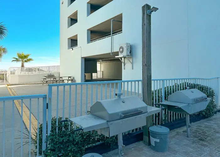 Island Tower 2401